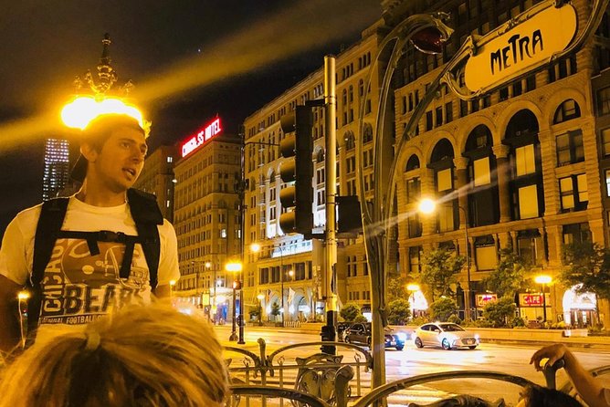 Chicago: Gangsters and Ghosts Walking Tour - Meeting near Wacker Drive and starting in the Loop