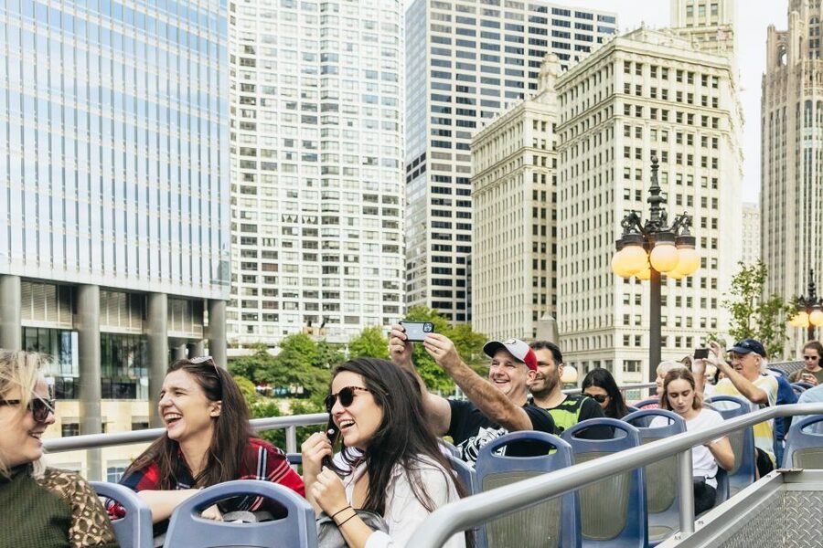 Chicago: Hop-on Hop-off Sightseeing Tour by Open-top Bus - The Magnificent Mile, Water Tower, and 360 CHICAGO