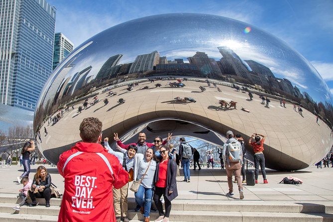 Chicago in a Day: Food, History & Architecture Walking Tour - City Hall and the civic center of the Loop