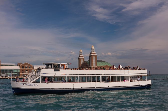 Chicago Lake and River Architecture Tour - The buildings you will hear about along the route