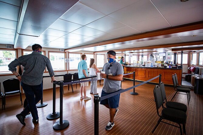 Chicago Lake and River Architecture Tour - Comfort, snacks, and the practical details