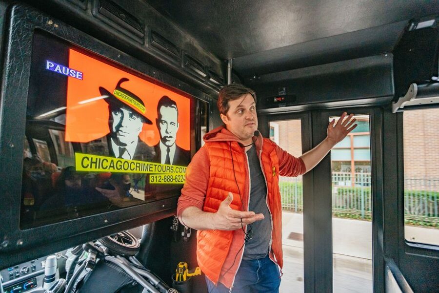 Chicago: Mob and Crime Bus Tour - The guides make or break the 90 minutes