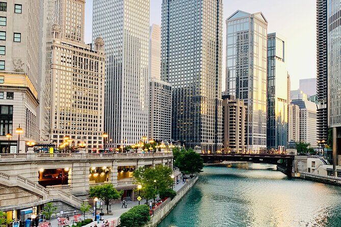 Chicago Mobs and Haunts Walking Tour - The wider downtown route and its extra stories