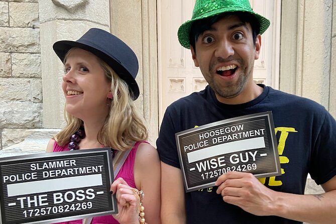 Chicago Murder Mystery Tour - The Magnificent Mile: shopping streets with suspicious characters