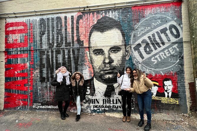 Chicago Night Crimes Tour by Bus - From Streeterville to the Magnificent Mile