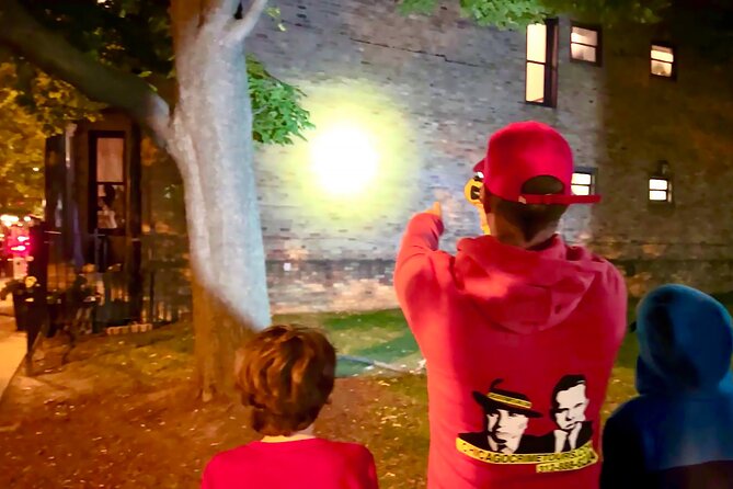 Chicago Night Crimes Tour by Bus - Wacker Drive, the Chicago River, and old speakeasy territory