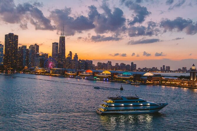 Chicago Premier Dinner Cruise on Lake Michigan - Summer fireworks over the water