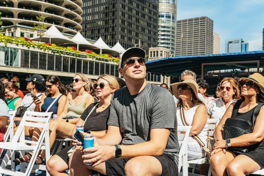 Chicago River: 1.5-Hour Guided Architecture Cruise - Who should take this river cruise?