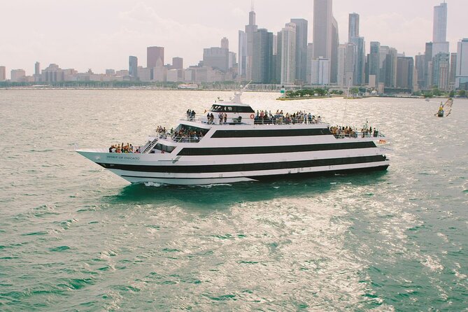 Chicago Signature Dinner Cruise on Lake Michigan - The skyline views are the main event