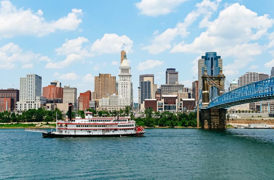 Cincinnati: Historic Sightseeing Cruise - Indoor comfort, open decks, and the weather question