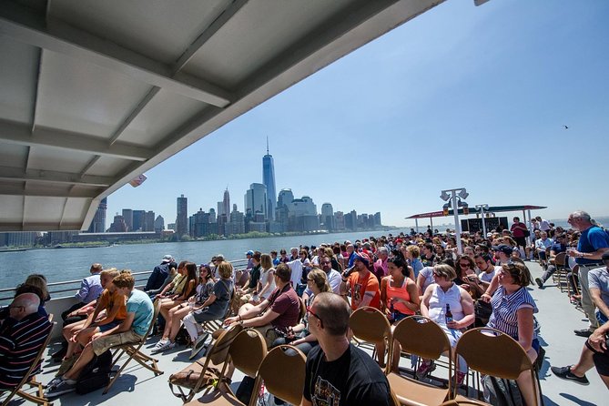 Circle Line: 2.5hr - Complete Manhattan Island Cruise - Food, drinks, Wi-Fi, and onboard comfort