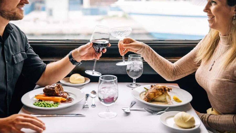 City Cruises Chicago: Premier Lunch or Dinner Cruise - Should you book the City Cruises Chicago Premier Cruise?