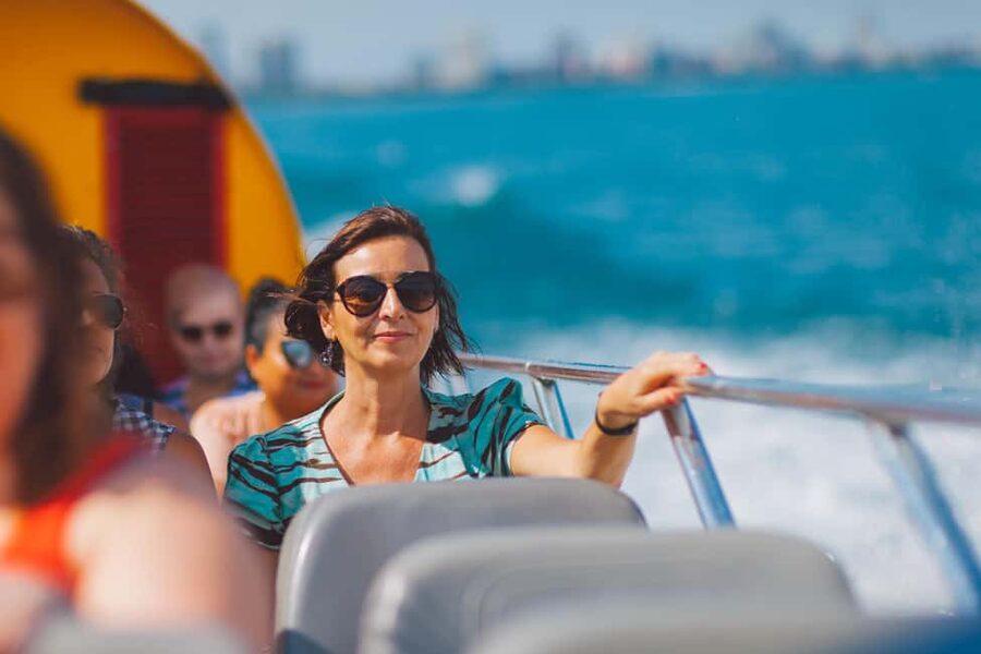 City Cruises Chicago: Seadog Lakefront Speedboat Ride - Standard Seadog or Extreme Thrill?