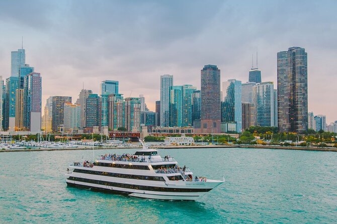 City Cruises Chicago: Signature Lunch Cruise on Lake Michigan - Dress, families, and accessibility