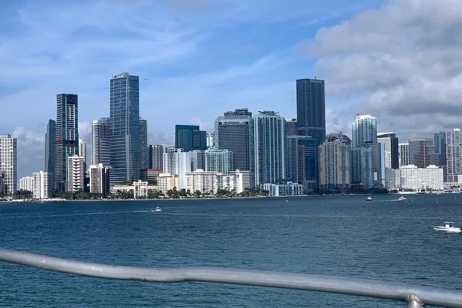 City Half Day Tour of Miami by Bus with Sightseeing Cruise - Little Havana in 25 minutes