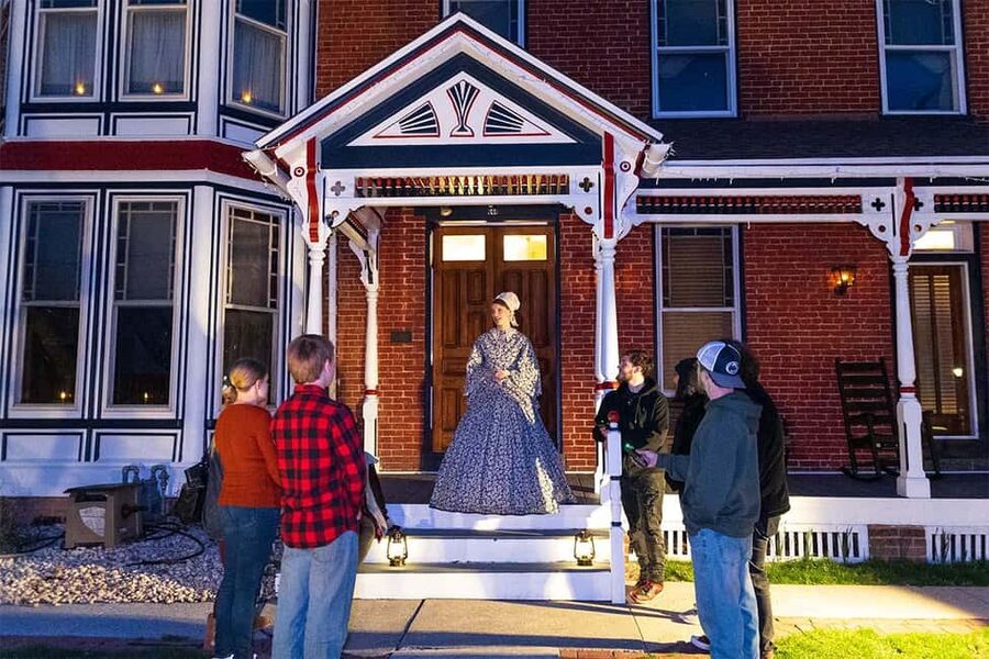 Civil War Ghosts: Echoes of the Fallen Gettysburg Ghost Tour - The first stretch: history before the haunting