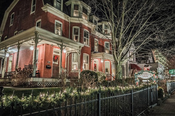 Civil War Ghosts: Echoes of the Fallen Gettysburg Ghost Tour - Meeting at the Brickhouse Inn