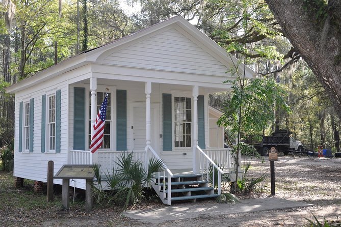 Daufuskie Island Guided History Tour from Hilton Head - What the guides add