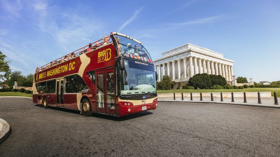 DC: Hop-on Hop-off Tour by Open-top Bus with 17 Stops - Timing, weather, and traffic