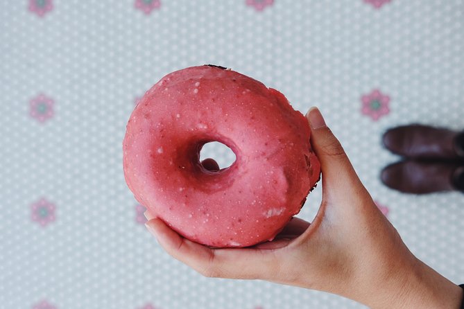 Delicious Donuts & City Sights: Chicago's Original Donut Tour - Why a donut tour works well in Chicago