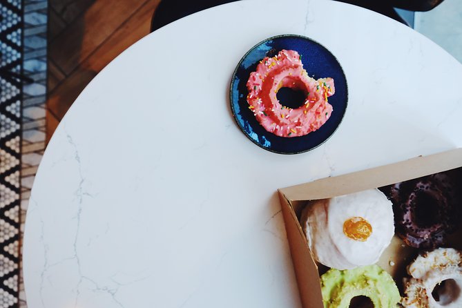 Delicious Donuts & City Sights: Chicago's Original Donut Tour - Do-Rite Donuts and Chicken finishes the route