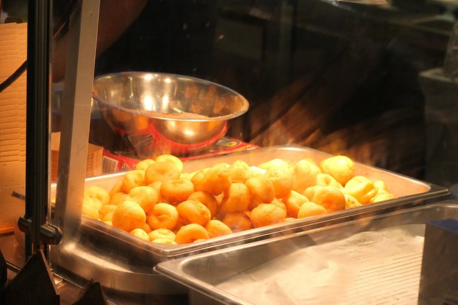 Delicious Donuts & City Sights: Chicago's Original Donut Tour - The guides shape the whole morning