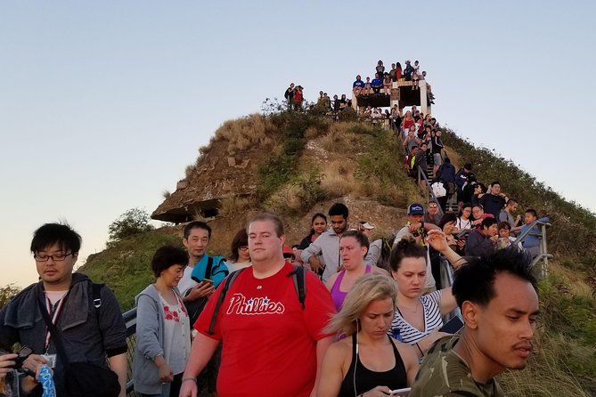 Diamond Head Crater - The summit views over Honolulu and Waikiki