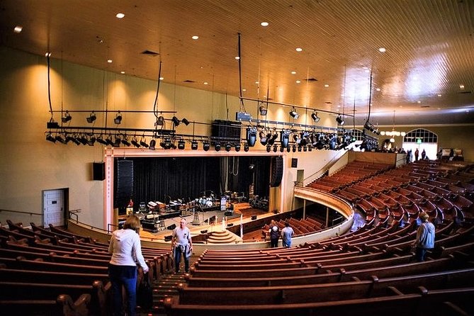 Discover Nashville City Tour with Entry to Ryman & Country Music Hall of Fame - Timing, meeting point, and practical details