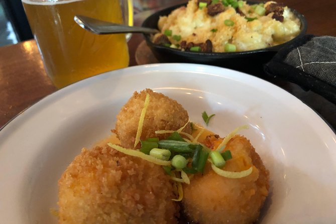 Downtown Charleston Food Tour - What the guides add to the food