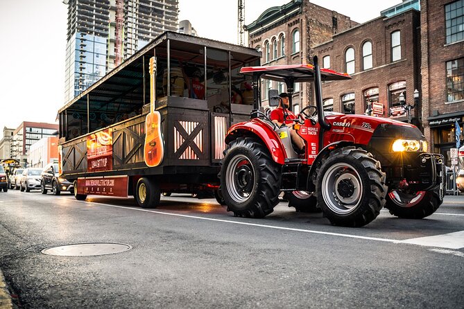 Downtown Nashville Public Party Tractor 21+ Only - What happens before departure at Fesslers Lane