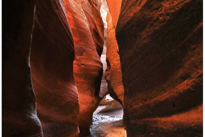 East Zion Crimson Canyon Hike & UTV Adventure - Guides add coaching, stories, and photos
