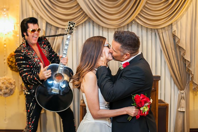 Elvis Themed Wedding or Vow Renewal at Graceland Wedding Chapel - The limousine ride from your hotel