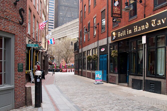 Entire Freedom Trail Walking Tour: Includes Bunker Hill and USS Constitution - Bunker Hill Monument and the battle that was not quite at Bunker Hill