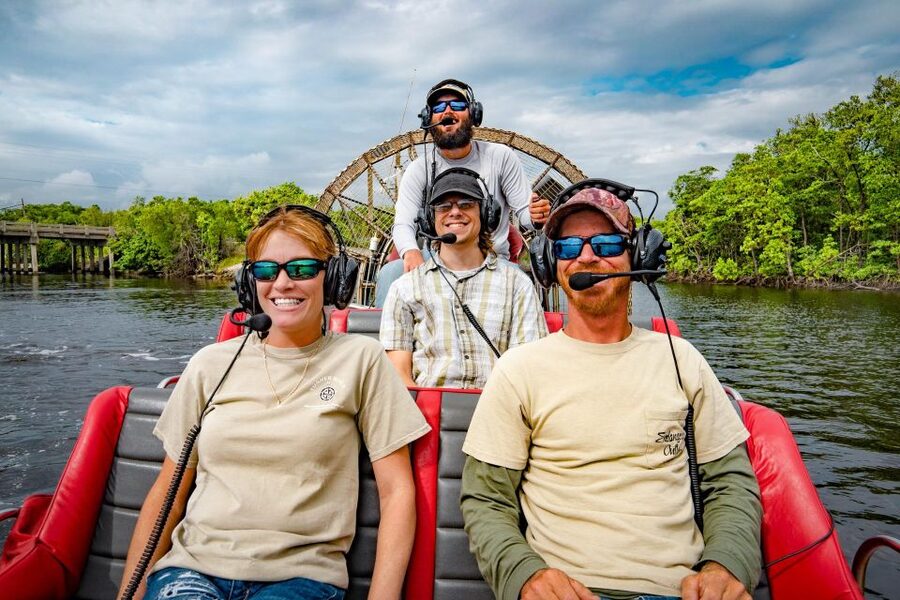 Everglades: Mangrove Maze Airboat Tour and Boardwalk - Who should book this experience