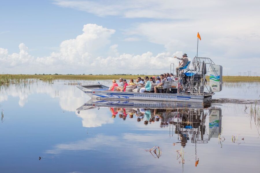 Everglades: Sawgrass Park Day Time Airboat Tour & Exhibits - Check in first, then let the park assign your boat