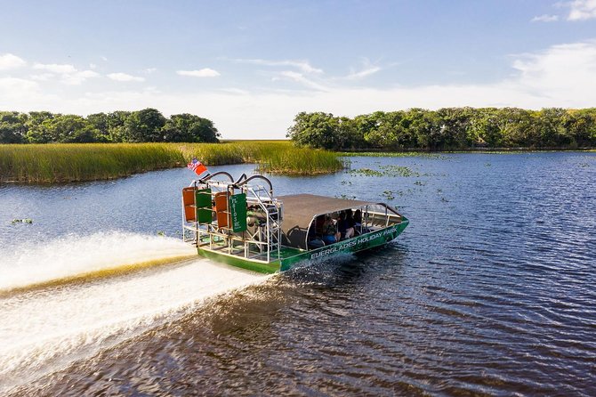 Everglades VIP Airboat Tour with Transportation Included - The alligator show needs careful expectations