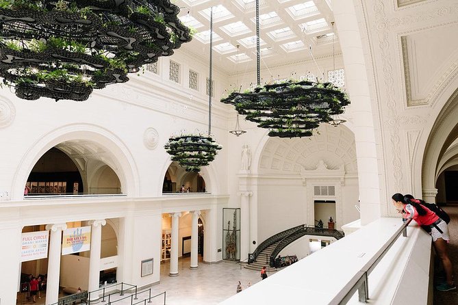Field Museum of Natural History Admission Tickets - Gems, jade, and objects made to stop you