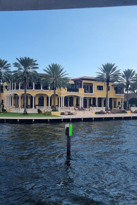 Fort Lauderdale: Millionaire's Row Cruise with Drinks - What you see along the 75-minute route