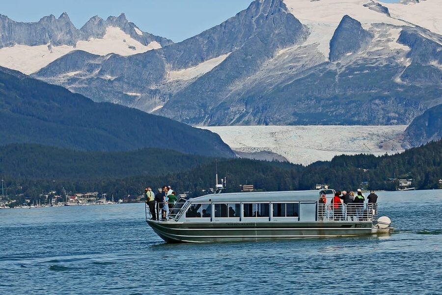 From Juneau: Whale Watching Cruise with Snacks - Should you book it?