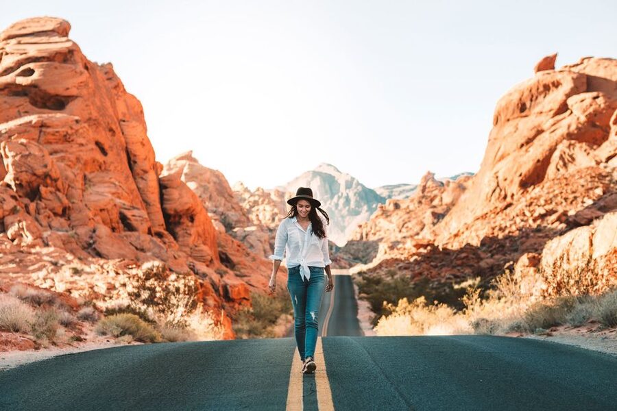 From Las Vegas: Valley of Fire State Park Tour - Guides, group size, and the human side of the trip