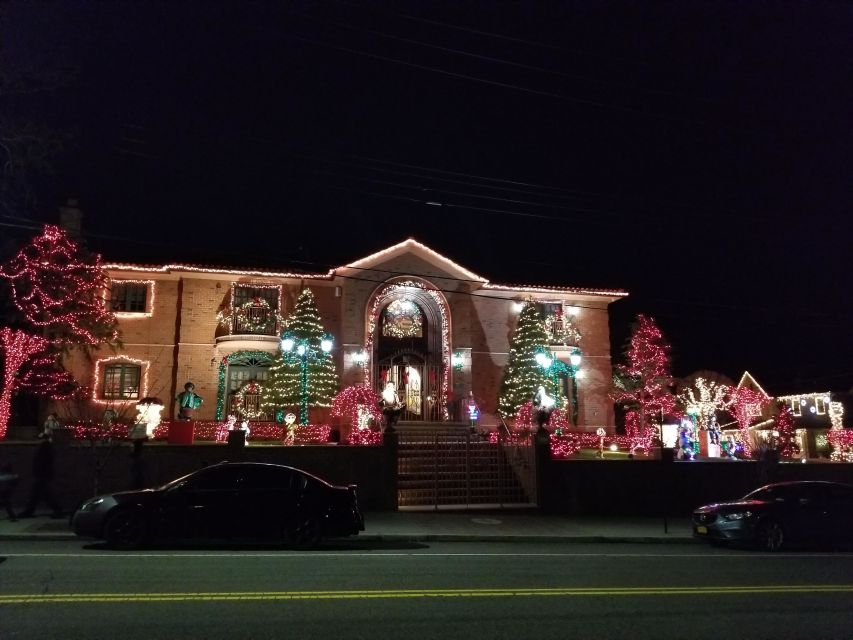 From Manhattan: 4-Hour Brooklyn Christmas Magic Tour - Booking details that affect your choice
