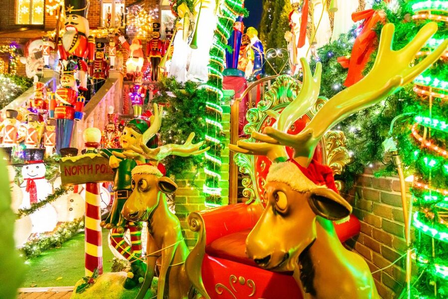 From Manhattan: 4-Hour Dyker Heights Holiday Lights Bus Tour - The Brooklyn Bridge Park photo stop