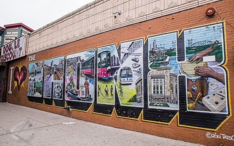 From Manhattan: 5-Hour Bronx, Queens, and Brooklyn Bus Tour - Flushing Meadows and the Unisphere