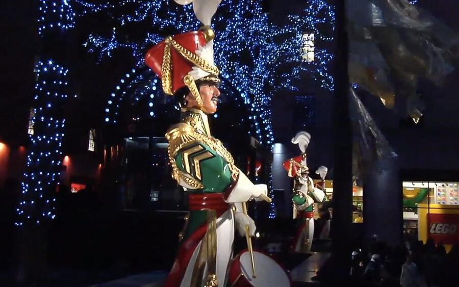 From Manhattan: Dyker Heights Lights & Skyline Tour - Bay Ridge offers a quieter first look