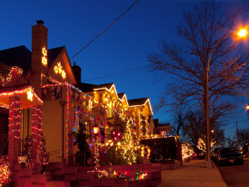 From Manhattan: Dyker Heights Lights & Skyline Tour - Brooklyn Bridge Park and the Manhattan skyline