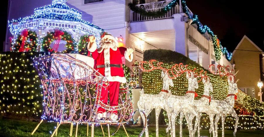 From Manhattan: Dyker Heights Lights & Skyline Tour - The Midtown meeting point at 1651 Broadway