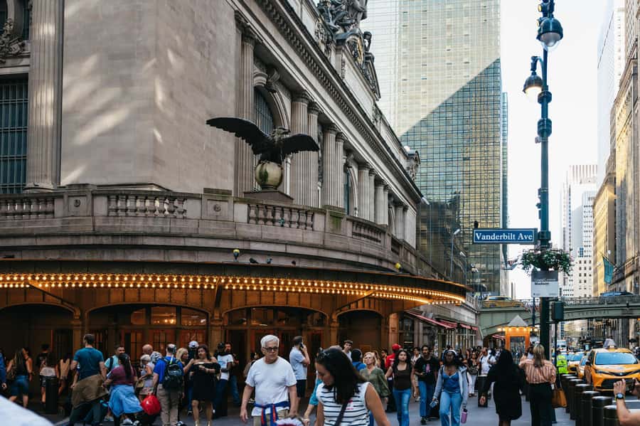 From Manhattan: Full-Day NYC Boroughs and Coney Island Tour - What the coach ride is really like