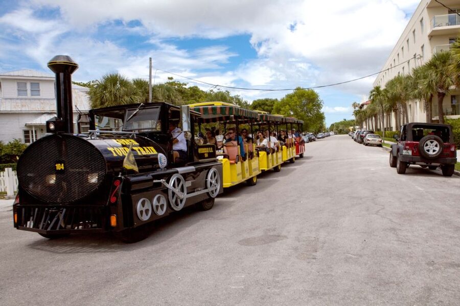 From Miami: Key West Day Tour by Motor Coach Bus - My practical plan for six hours in Key West