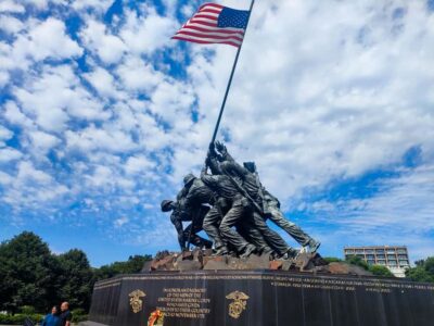 From New York City: Washington and Philadelphia 1-Day Tour