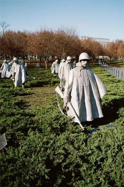From NYC: Washington Highlights Guided One Day Tour - The road south through four states